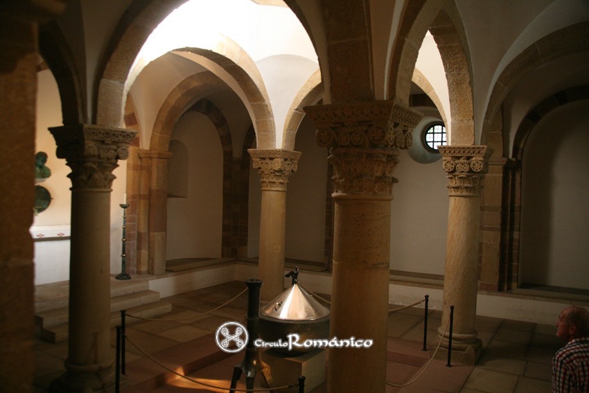 Spira. Catedral. Cripta. Sala anterior al bside