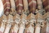 Spira. Catedral. Westwerk. Capiteles zoomorofos