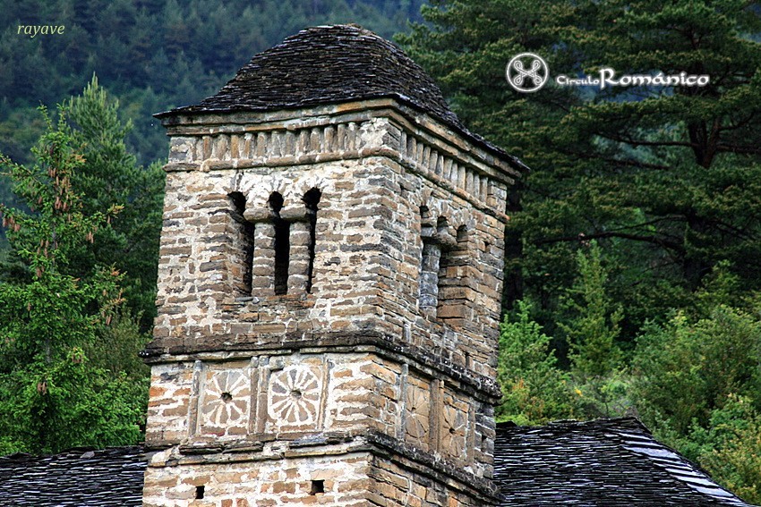 Gavin. San Bartolom. Torre campanario