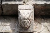 San Vicente de la Barquera.Nuestra Seora de los Angeles.Detalle de canecillo con fiera