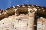 Piedra, La. Santa Maria. Canecillos y capitel zoomorfo