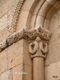 Cerezo de Arriba. San Juan Bautista. Detalle de aves enfrentadas