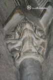 Armentia. San Prudencio. Capitel del abside: personajes luchando