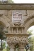 Reproducción posiblemente el original del escudo-castillo   del claustro de Palamos.jpg