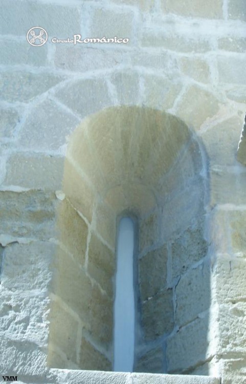 Huesca. San Miguel. Vano abocinado