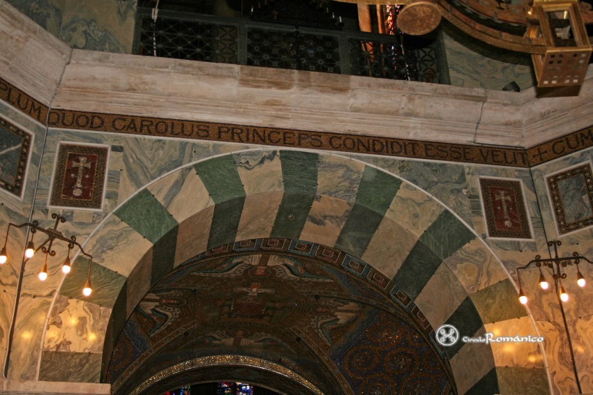 Aquisgrán. Capilla Palatina. Arco de acceso