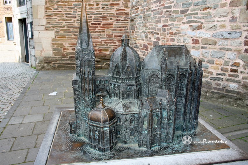 Aquisgrán. Maqueta de la Capilla Palatina