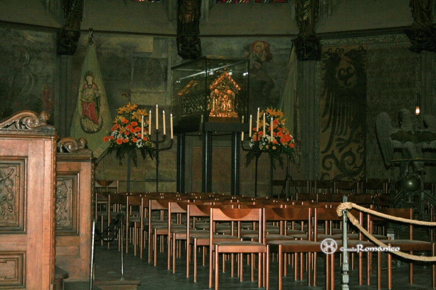 Aquisgrán. Capilla Palatina. Arqueta con reliquias