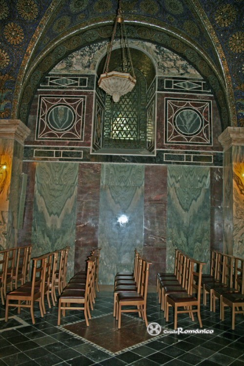 Aquisgrán. Capilla Palatina. Dealle de los mármoles