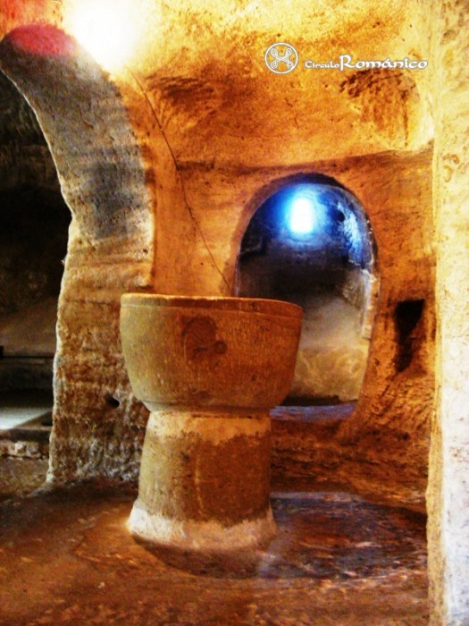 Valverde. Santa Maria. Pila bautismal