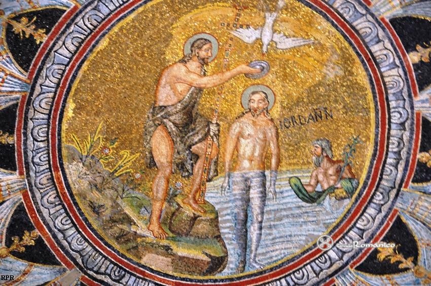 Rávena. Baptisterio Neoniano. Detalle del bautismo (la representación del agua es del XIX)