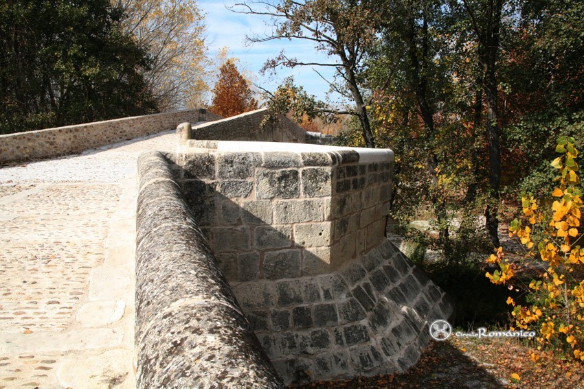 Talamanca.Puente Romano. Tajamar