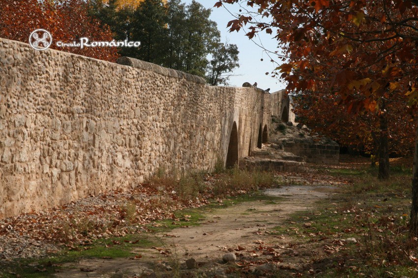 Talamanca. Puente Romano. Lateral del puente