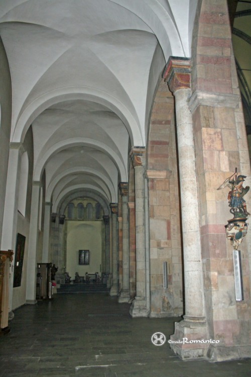 Colonia. Los Apóstoles. Nave lateral norte