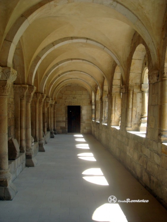 Genrode. San Ciriaco. Panda del claustro