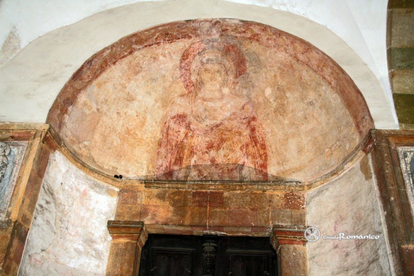Ratisbona. St Emmeram. Bóveda de horno con Virgen con el Niño pintada