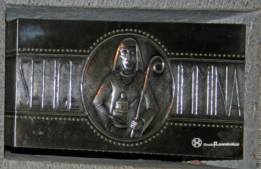 Würzburg. St Kilian. Placa con obispo