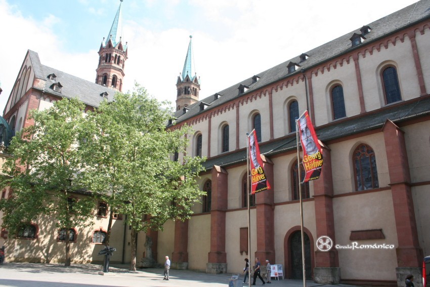 Würzburg. St Kilian. Vista hacia el noreste