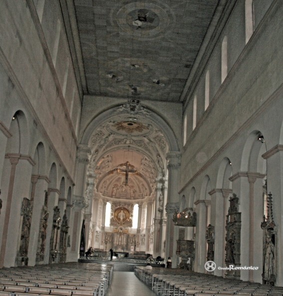 Würzburg. St Kilian. Interior del templo