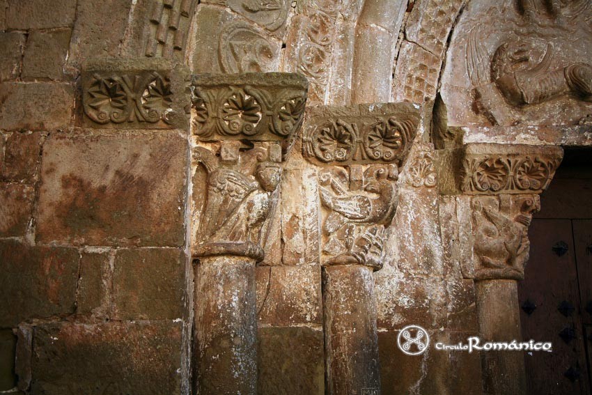 Agüero.San Salvador. Capiteles Este