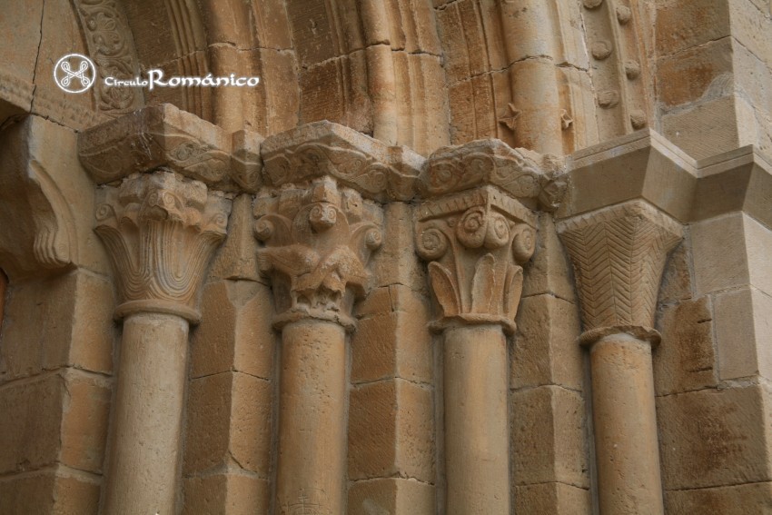 Castiliscar. San Juan Bautista.Lado oeste de la puerta