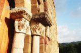 Aramil. San Esteban.Capiteles del lado derecho