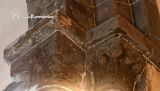Barcena.San Miguel.Capiteles vegetales con cabecitas