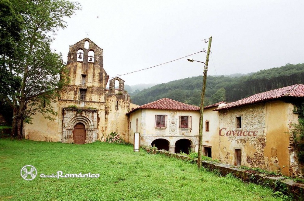 Obona.Santa Maria la Real.Fachada oeste