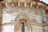 Villamayor.Santa Maria.Vano y canecillos del abside