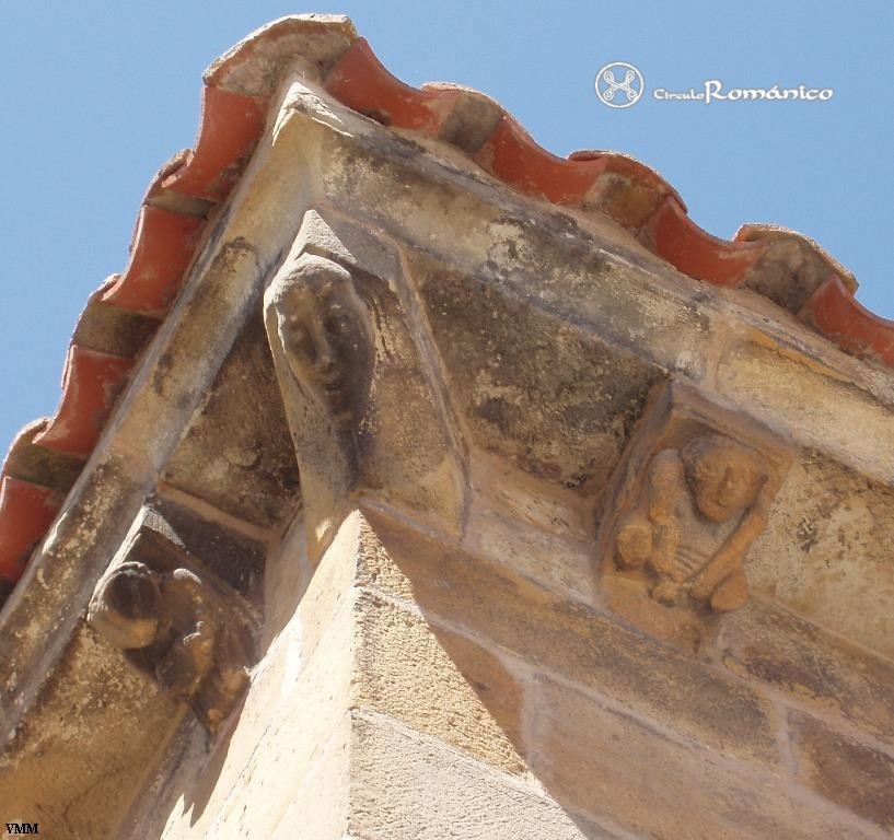 Villaviciosa. Santa Maria de La Oliva. Canecillos