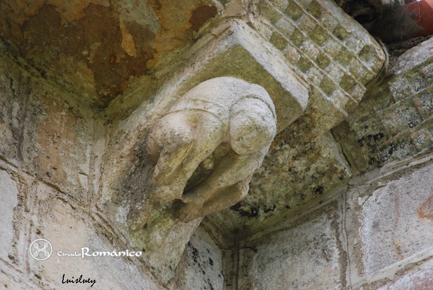 Argomilla de Cayon.San Andres.Canecillo figurado