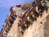 Barcena de Pie de Concha.SS Cosme y Damian.Canecillos