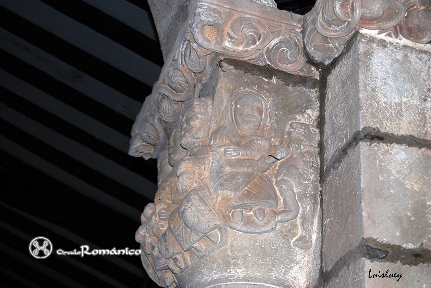 Lafuente.Santa Juliana.Capitel figurado lado izquierdo del arco triunfal