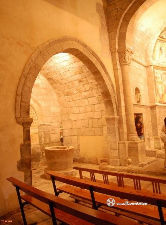 Mata de Hoz. San Juan Bautista. Capilla que alberga la pila bautismal