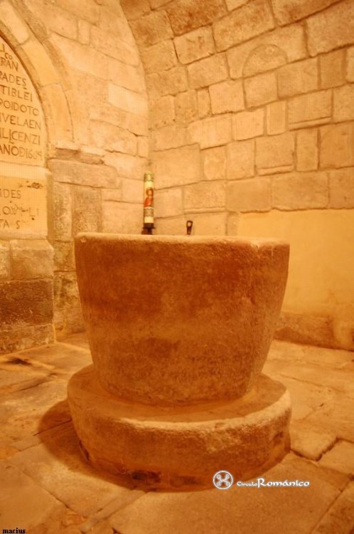 Mata de Hoz. San Juan Bautista. Pila bautismal