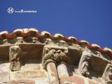 Retortillo.Santa Maria.Canecillos y capitel del abside