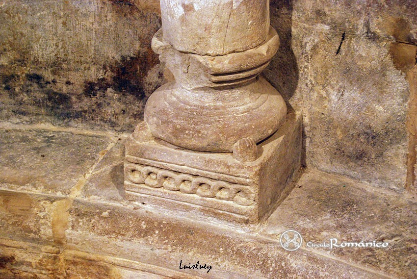 Cayon.La Asuncion.Basa de columna