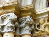 Santoña.Santa Maria del Puerto.Aves y elementos vegetales