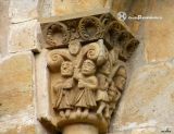 Silio.Santos Facundo y Primitivo.Capitel figurado de la izquierda
