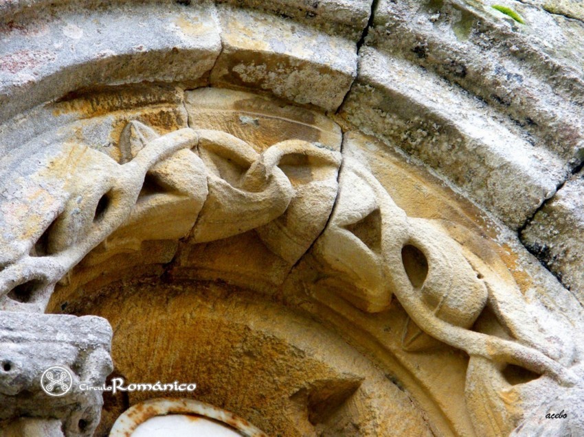 Villasevil. Santa Cecilia. Arquivolta