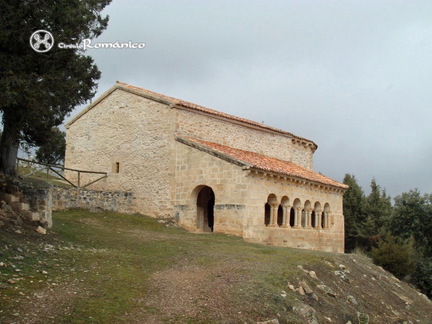 Hinojosa. Ermita de Santa Catalina. Vista sureste