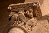 Aguilar de Bureba. Sta Maria la Mayor. Capitel con grifos