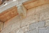 Arenillas de Villadiego. San Martin Obispo. Canecillo con rostro de hombre barbado