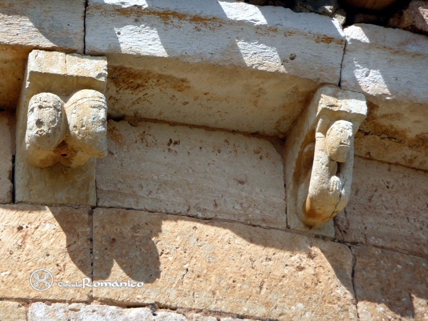 Arenillas de Villadiego. San Martin Obispo. Canecillo erotico