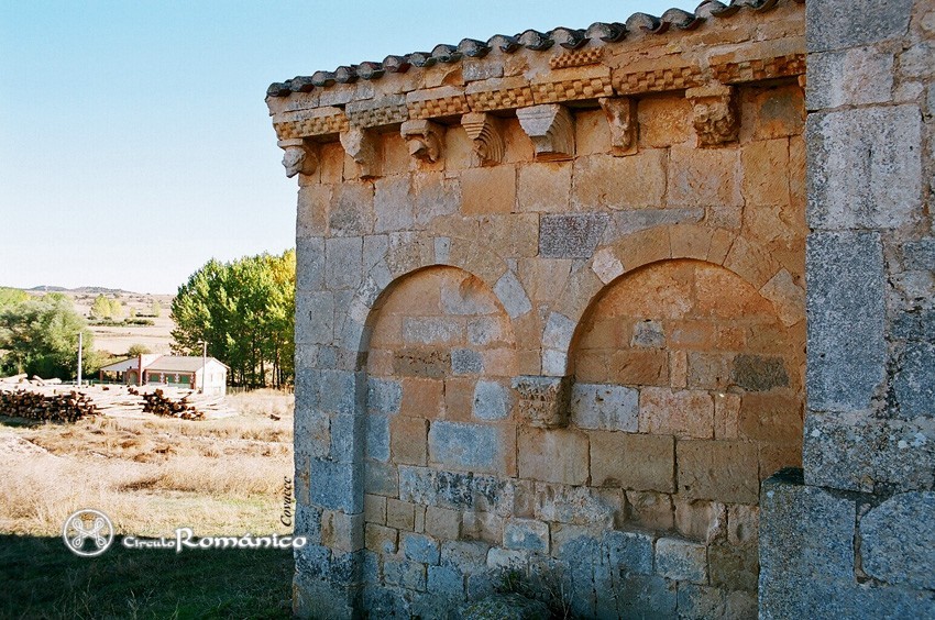 Coruña del Conde.Santo Cristo. Lado norte de la cabecera