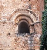 Oña. San Salvador. Vano de medio punto