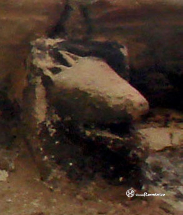 Paralacuesta. San Miguel Arcángel. Detalle de canecillo vegetal