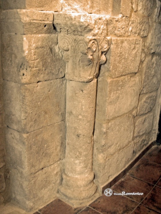 Paralacuesta. San Miguel Arcángel. Lado oriental del arco cegado