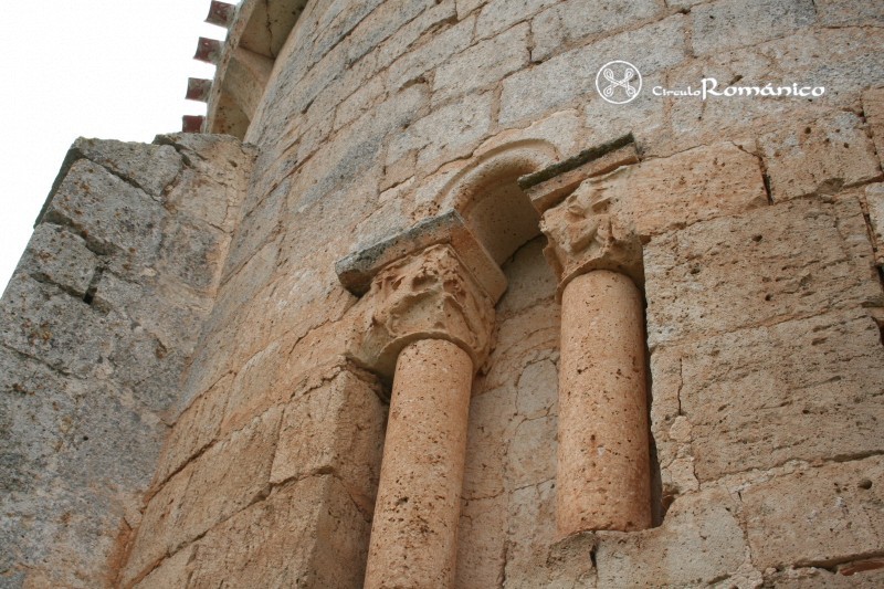 Quintanilla Pedro Abarca. San Vicente. Vano