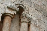 Quintanilla Pedro Abarca. San Vicente. Capitel con cuadrúpedos bebiendo de una fuente